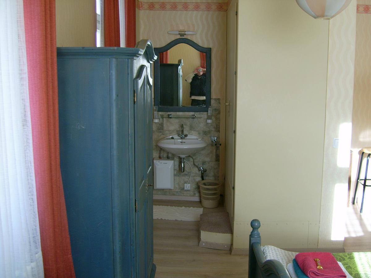 Gasthaus Zur Traube Hatzenport Zimmer foto