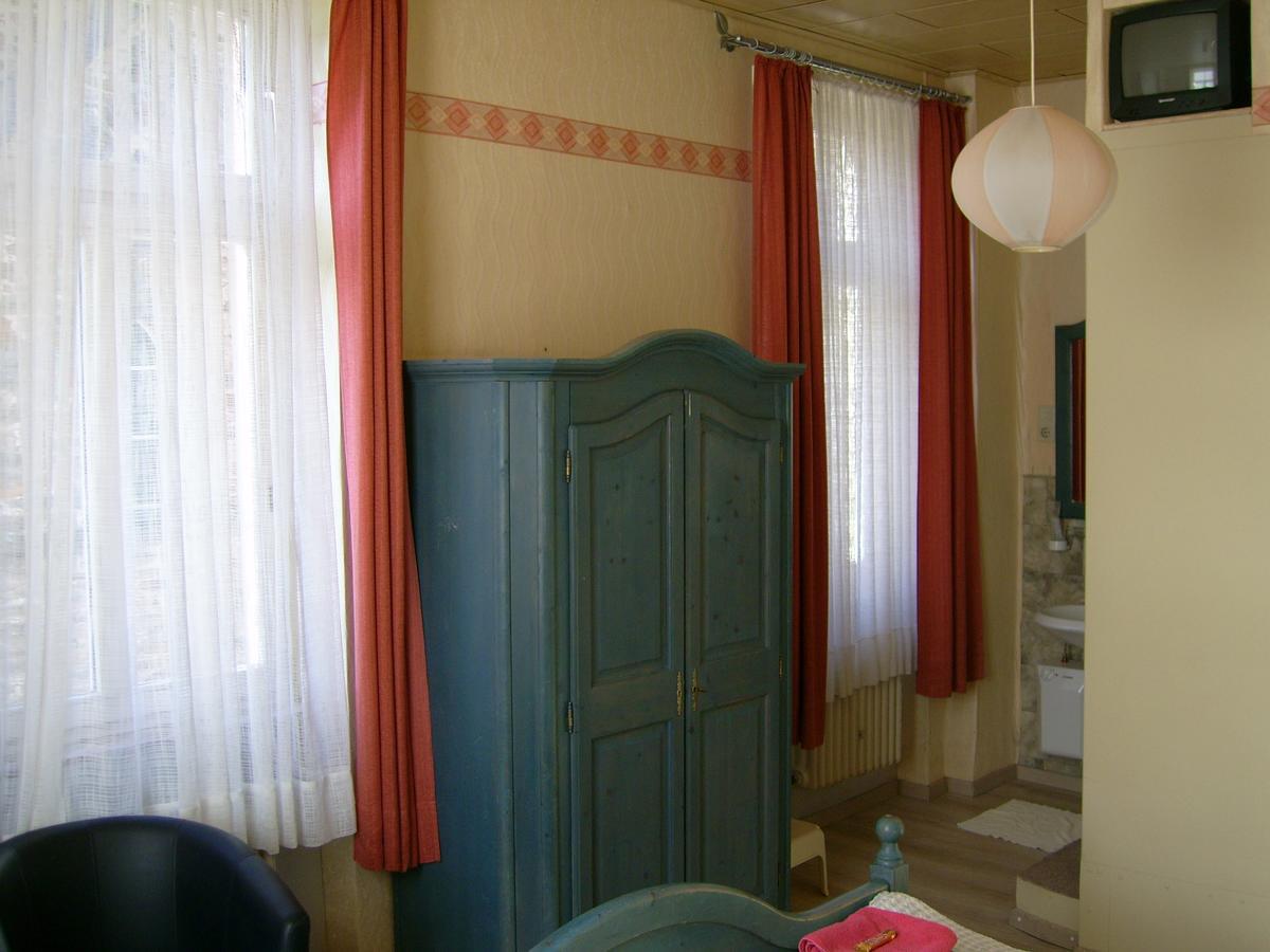 Gasthaus Zur Traube Hatzenport Zimmer foto